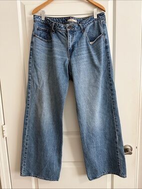 100% cotton Levi's Light Blue Wide Leg Jeans